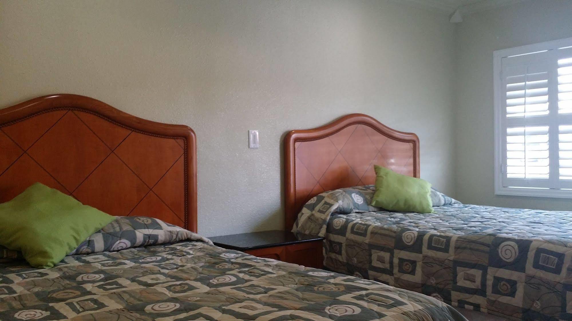 Travel Inn Oakland Eksteriør bilde